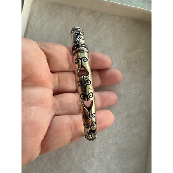 Brighton Vintage Metal Bangle Bracelet Heart Cutout Ornate Filigree Accent - Picture 2 of 4